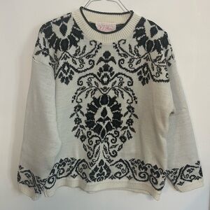 Vintage Black and Cream Patterned Sweater